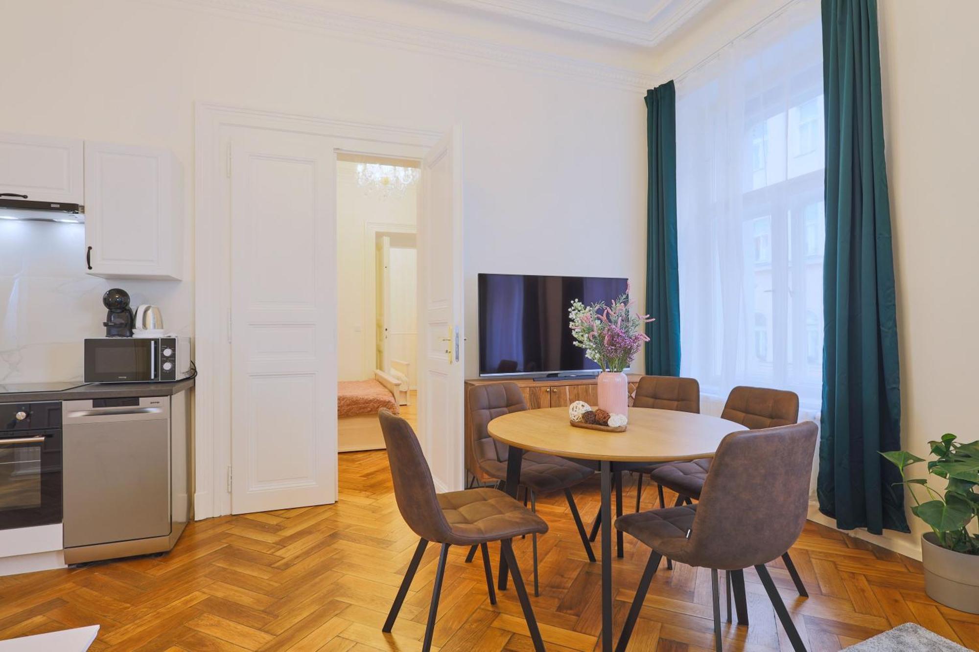 National Theatre Elegance Residence — Photos 2